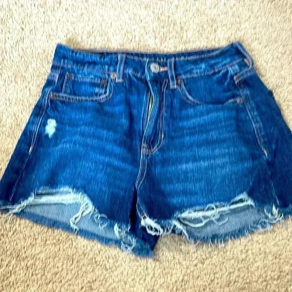 American Eagle jean shorts Tom Girl size 00